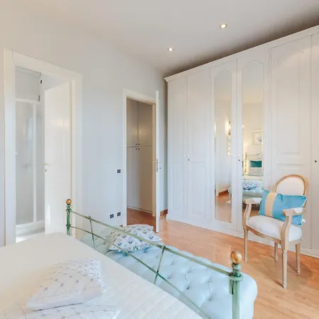 Villa By The In Marina di Pietrasanta